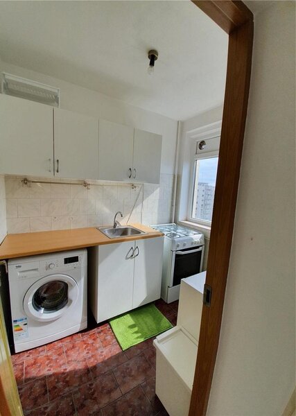 Dristor 2, la metrou, str. Dristorului 97-119, ac, tv